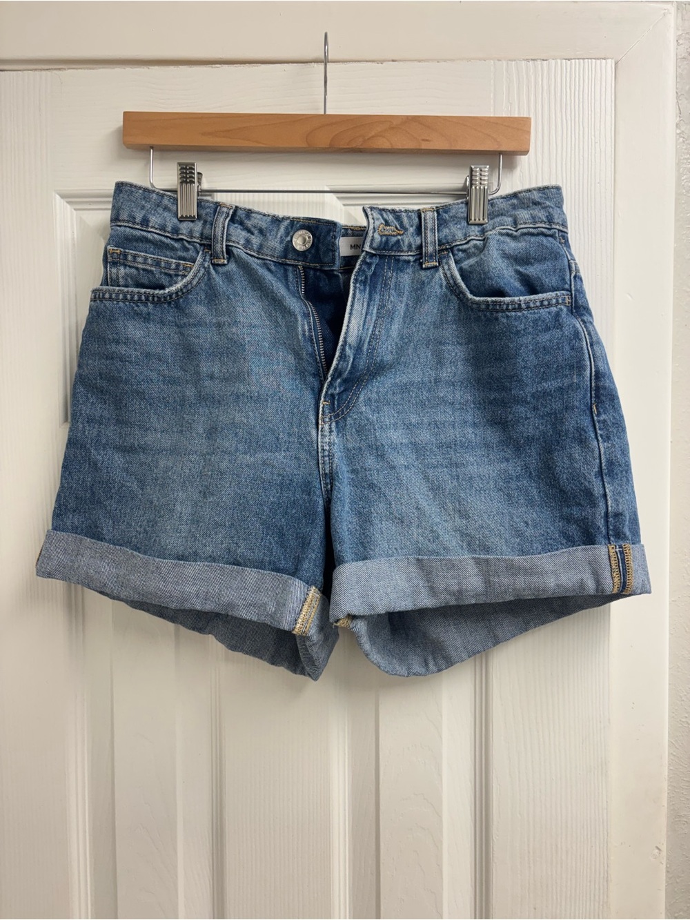 MNG MOM80 High-Rise Rolled Hem Blue Denim Shorts size 6